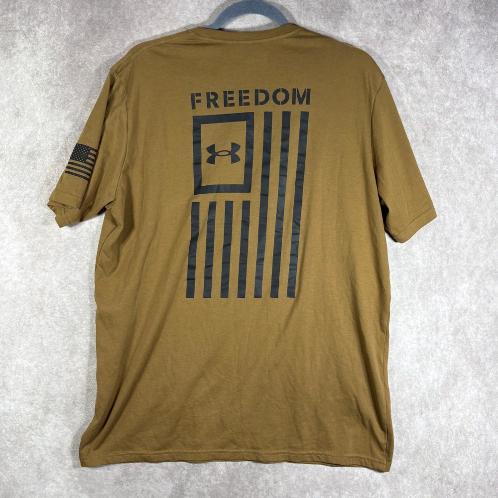 Under Armour T-Shirt Mens Large Brown Freedom Graphic Short Sleeve Patriotic Tee